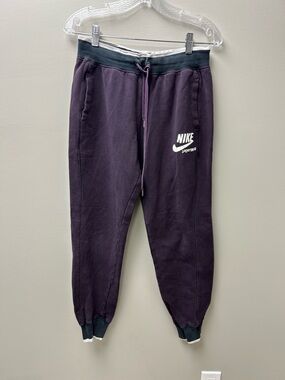 Nike Women’s Sportswear Purple Sweatpants